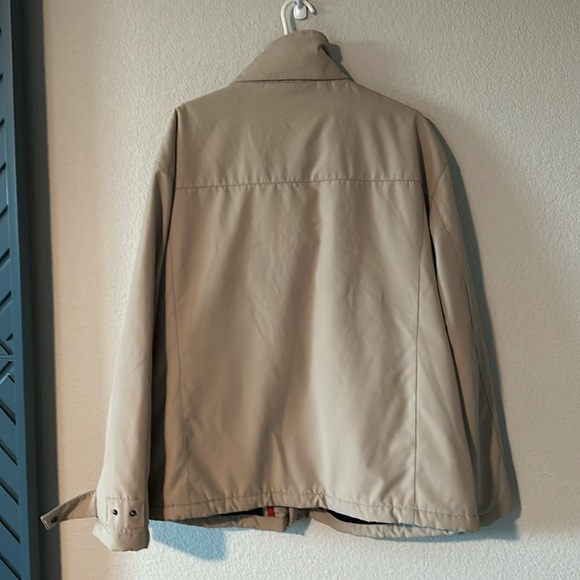 Weatherproof jacket - Picture 7 of 14